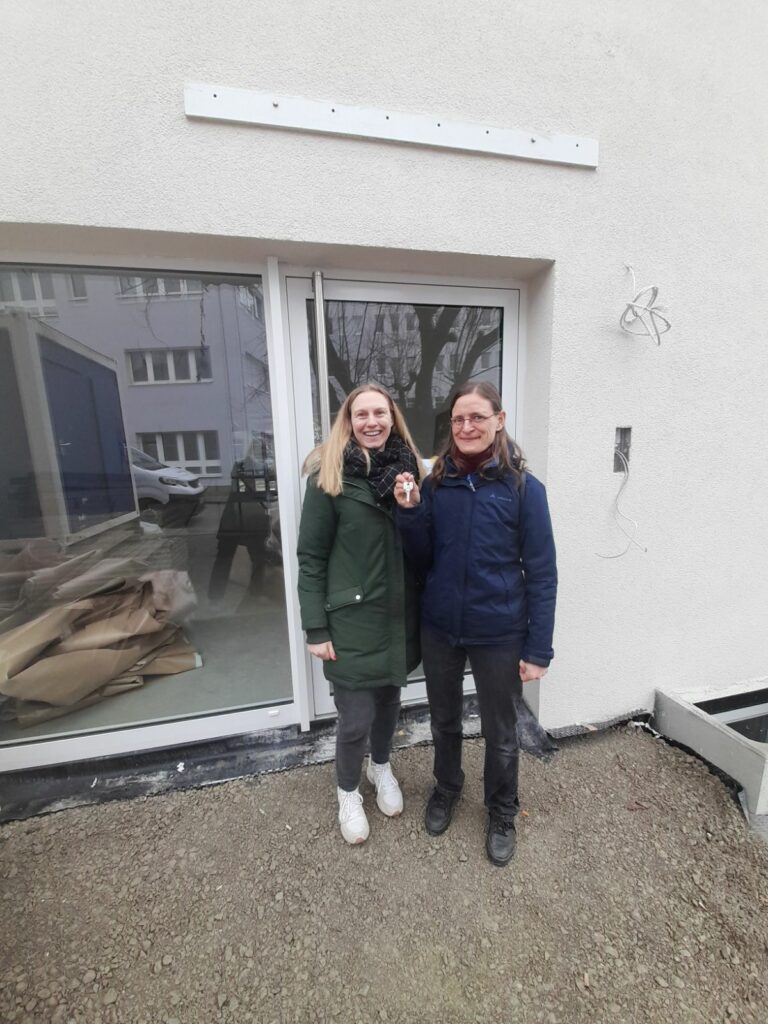 Schluesseluebergabe1